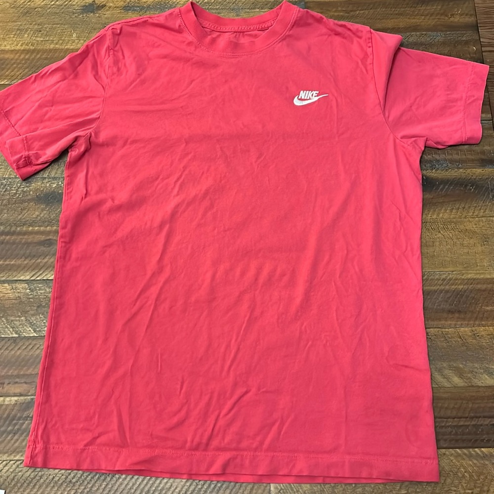 The Nike Tee